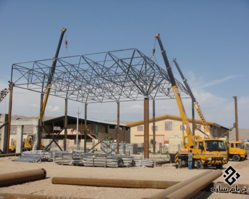 سازه فضایی سالن تولید کارخانجات ۷۷۷